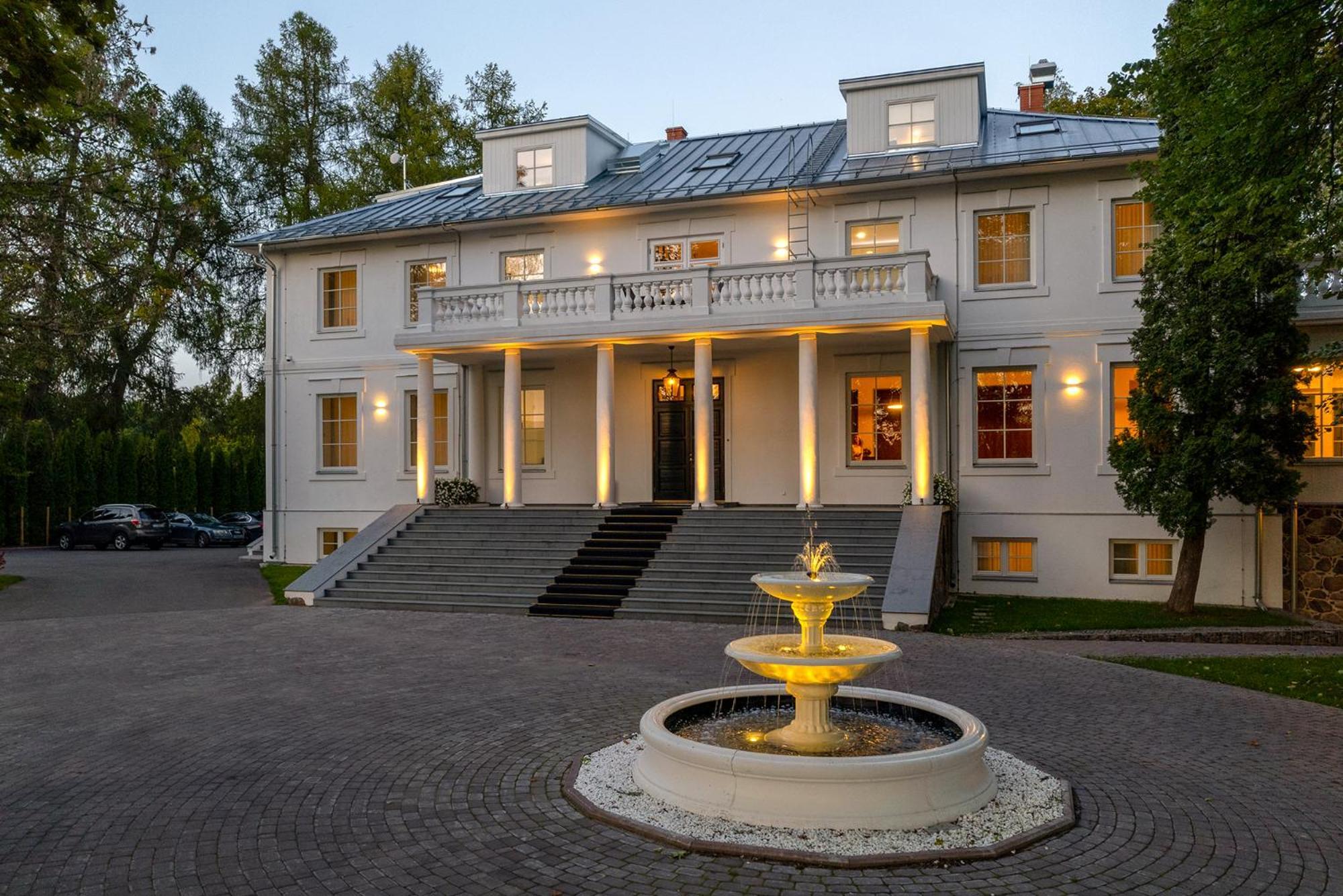 The Manor Sports & Spa Tõrve Esterno foto
